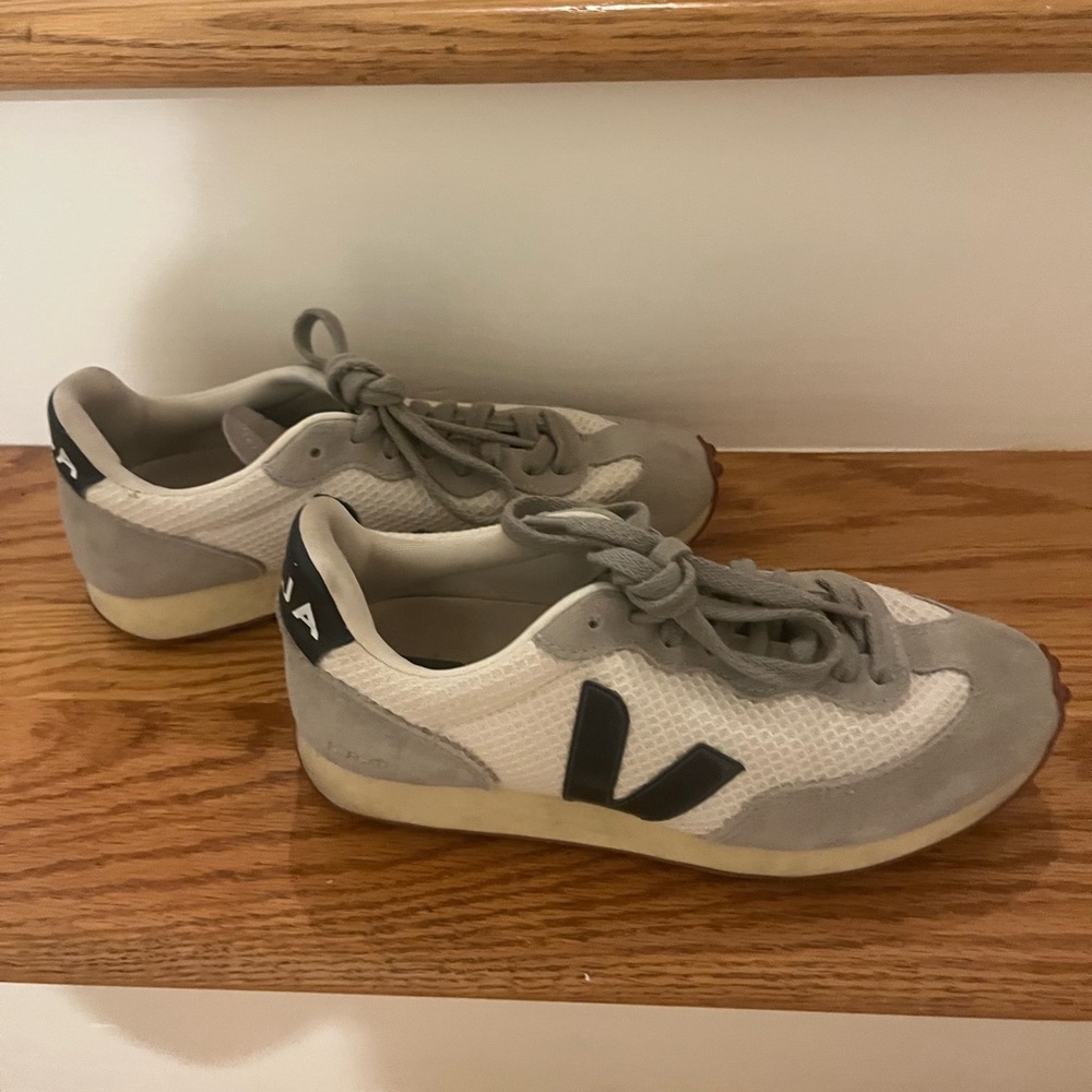 Veja Women’s White and Gray Sneakers with Black Logo